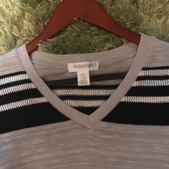 ⚡️Pair of Maternity Sweaters - Picture 7 of 7